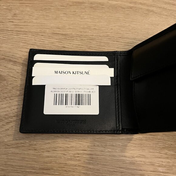 Maison Kitsune Tricolor Fox Compact Bifold Wallet Black (New) - Picture 11 of 15